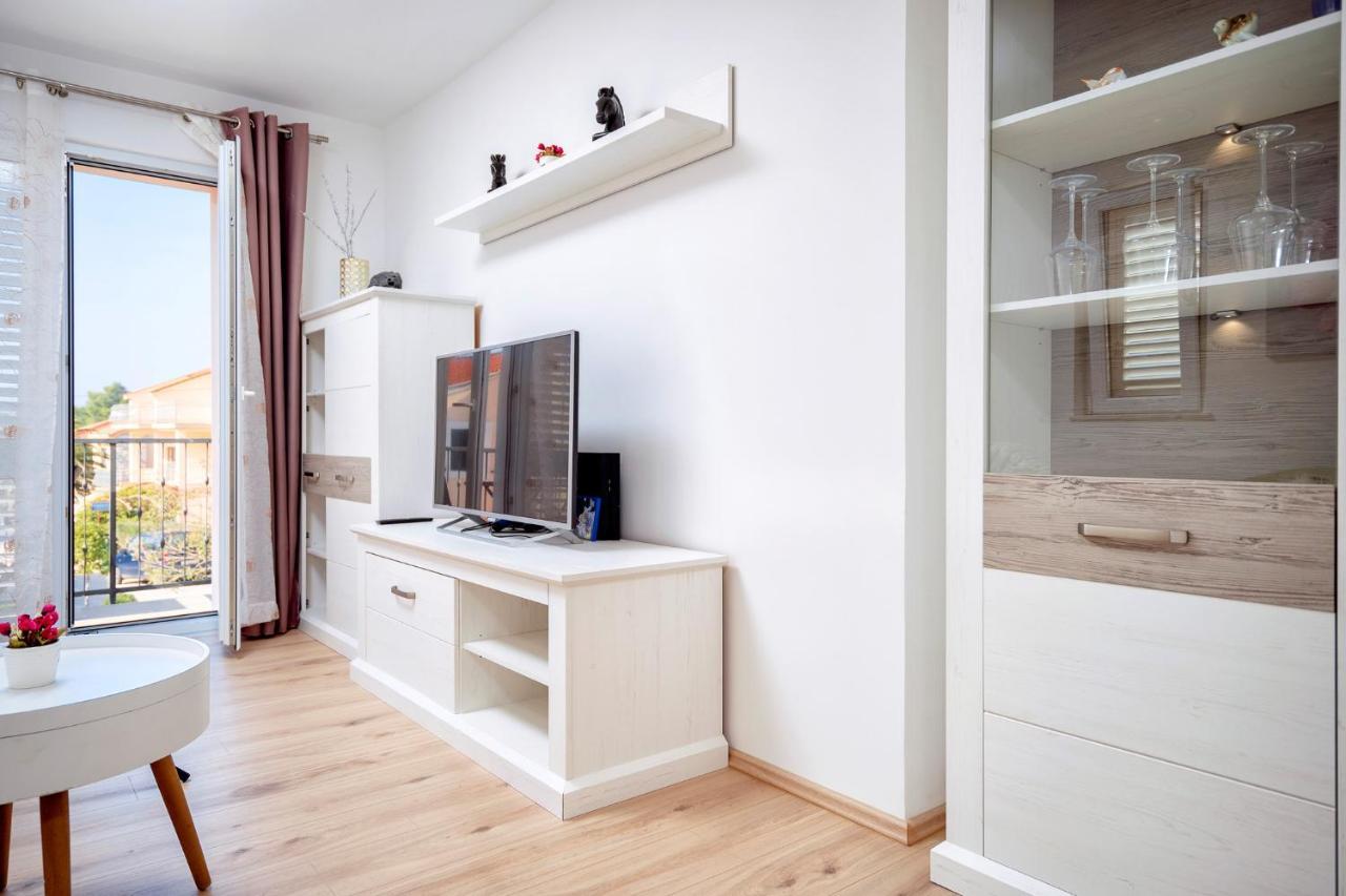 Antonella Apartment Врбоска Екстериор снимка
