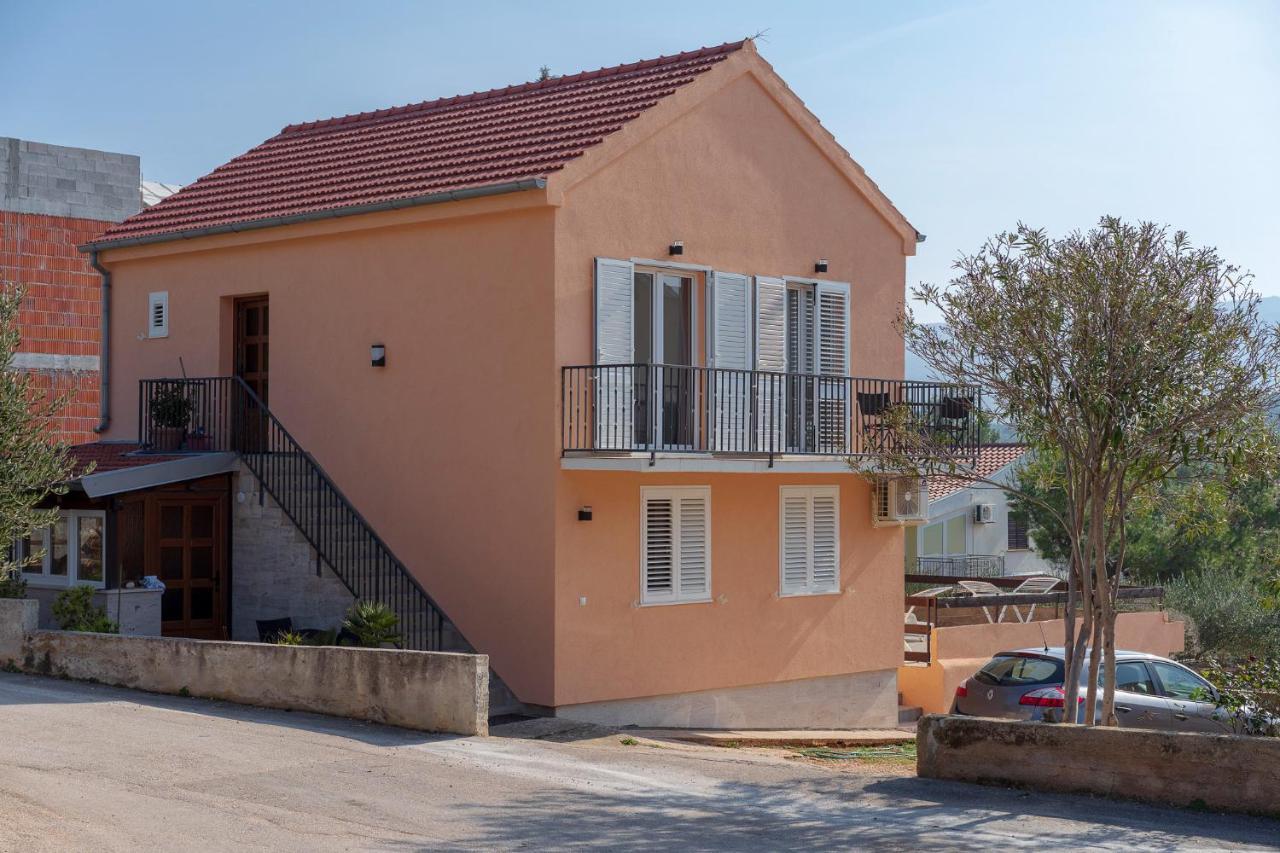 Antonella Apartment Врбоска Екстериор снимка