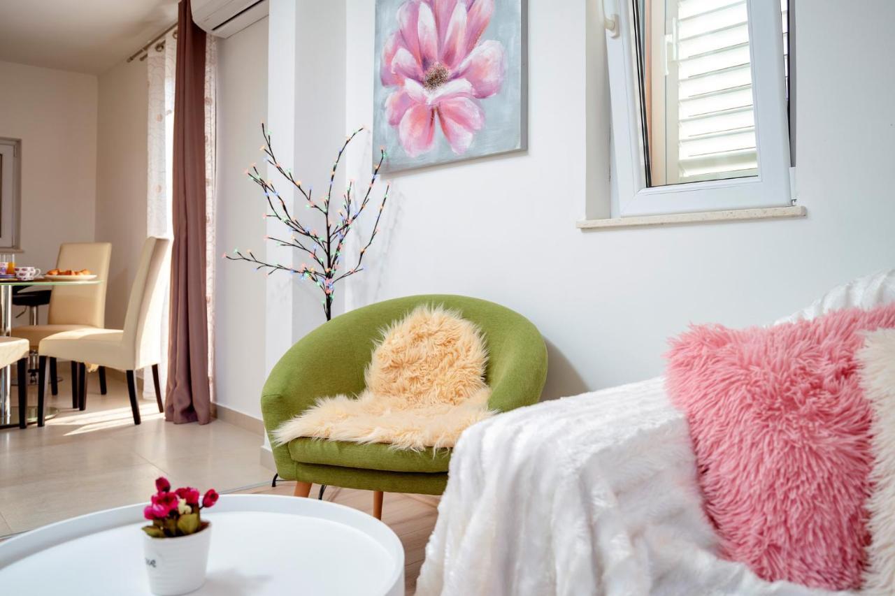 Antonella Apartment Врбоска Екстериор снимка